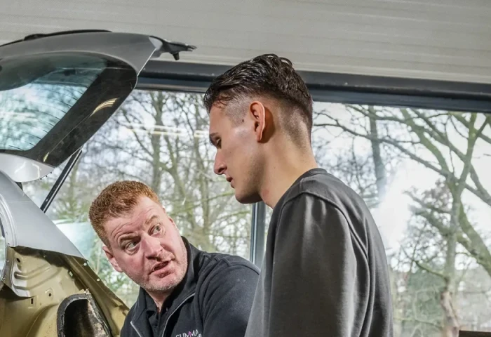 Summa opleiding Technisch specialist autoschadeherstel (bol)