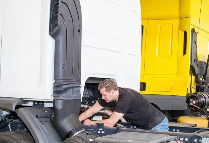 Summa-Automotive-Technisch-Specialist-Bedrijfsautos