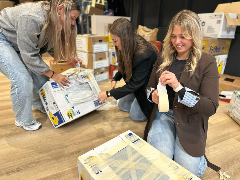 Summa-studenten verpleegkunde op studiereis naar Gambia: “Je leert er alles wat niet in de boeken staat”